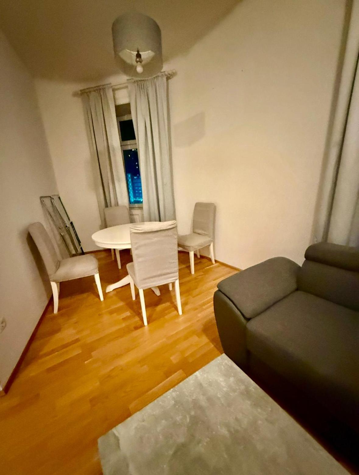 Apartment Contactless Check In